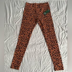 NWT wild fable cheetah leggings size small